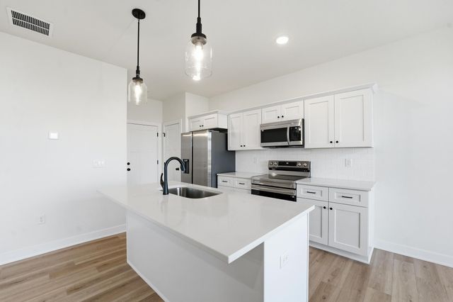 1347 Meadow Rose Place, Waukee, IA 50263