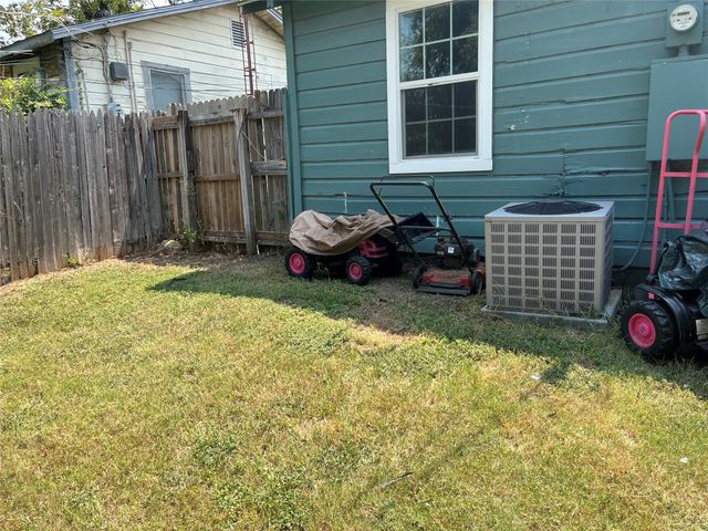 8020 Julie Avenue, Fort Worth, TX 76116