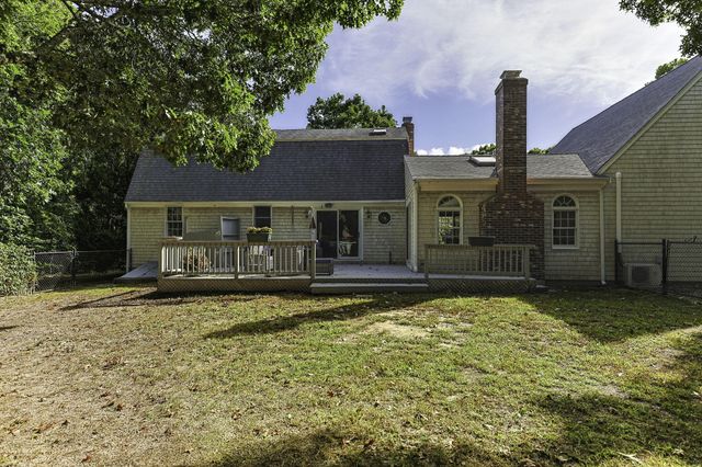 40 Squirrel Run, Eastham, MA 02642