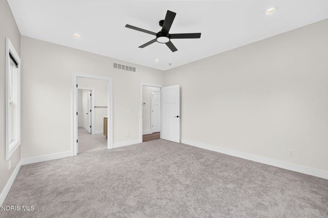 3945 Legacy Trail, Sylvania, OH 43560