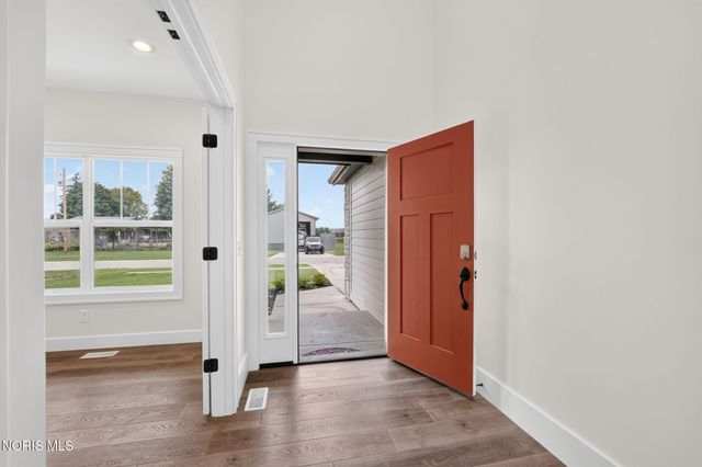 3945 Legacy Trail, Sylvania, OH 43560