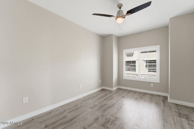 5450 E DEER VALLEY Drive 3023, Phoenix, AZ 85054