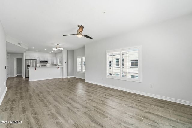 5450 E DEER VALLEY Drive 3023, Phoenix, AZ 85054