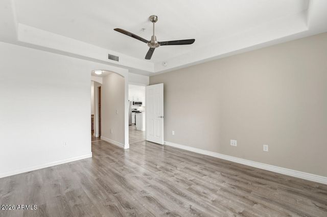 5450 E DEER VALLEY Drive 3023, Phoenix, AZ 85054