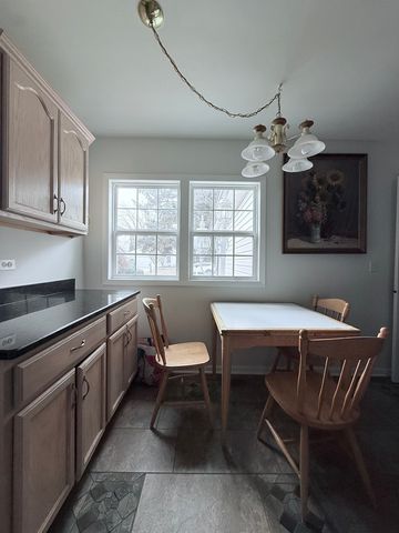 28 W Devon Avenue, Glendale Heights, IL 60139