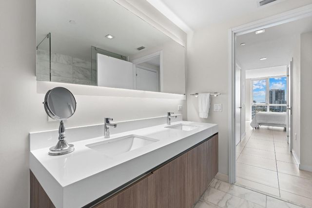 401 N Birch Road 1102, Fort Lauderdale, FL 33304