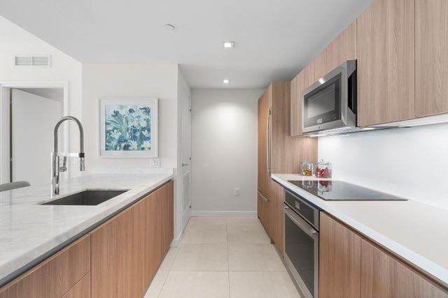 401 N Birch Road 1102, Fort Lauderdale, FL 33304