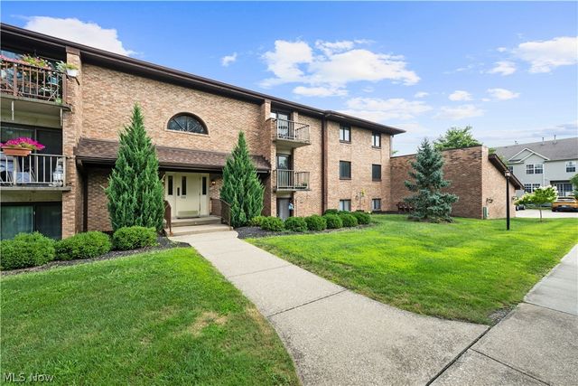 550 Tollis Pky 307, Broadview Heights, OH 44147