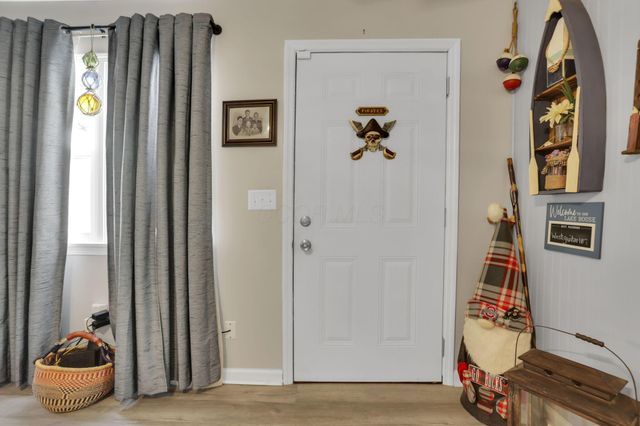 24 Maple Avenue, Thornville, OH 43076