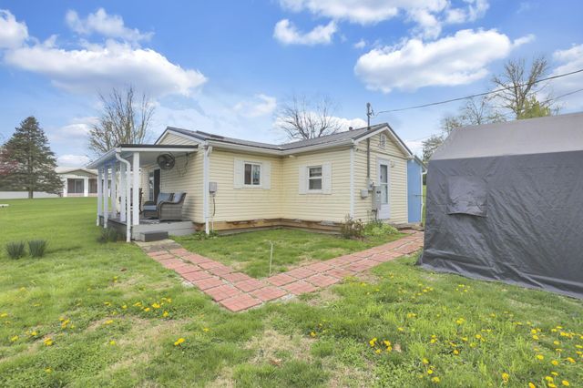 24 Maple Avenue, Thornville, OH 43076