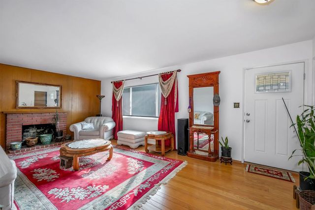 19560 Stanton Ave, Castro Valley, CA 94546