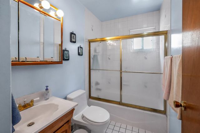 19560 Stanton Ave, Castro Valley, CA 94546