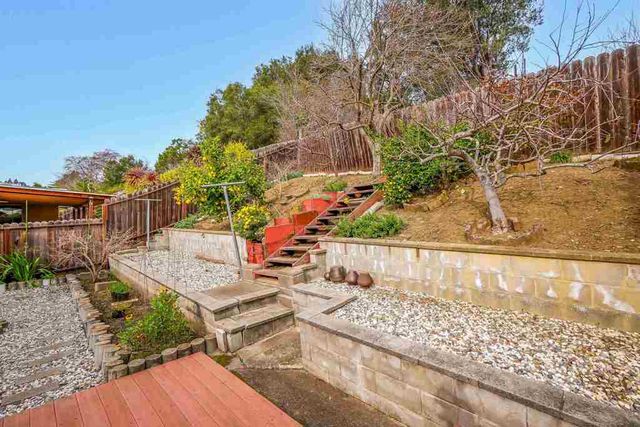 19560 Stanton Ave, Castro Valley, CA 94546