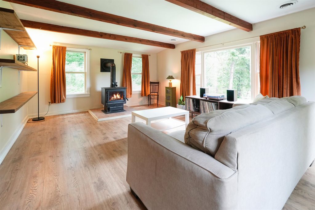 3021 Potter Road, Wardsboro, VT 05355