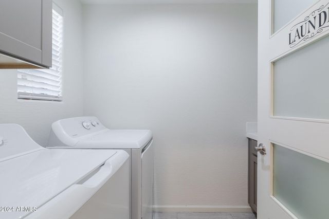 3935 E ROUGH RIDER Road 1253, Phoenix, AZ 85050