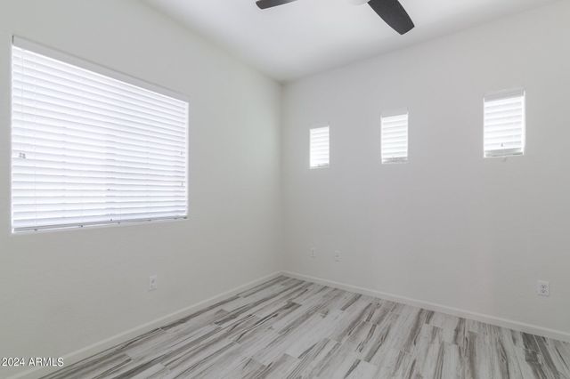 3935 E ROUGH RIDER Road 1253, Phoenix, AZ 85050