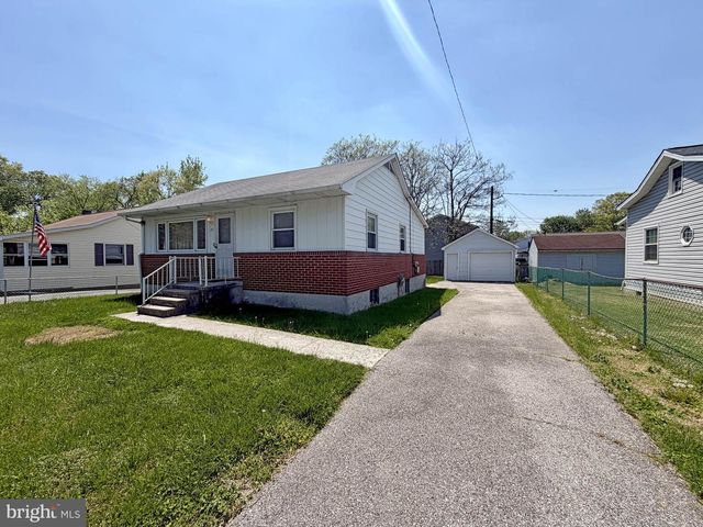 21 HONEYCOMB RD, Baltimore, MD 21220