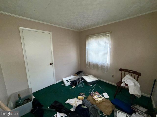 21 HONEYCOMB RD, Baltimore, MD 21220
