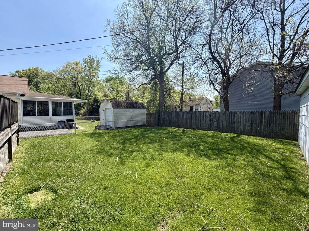 Image 16 of property listing at 21 HONEYCOMB RD, Baltimore, MD 21220