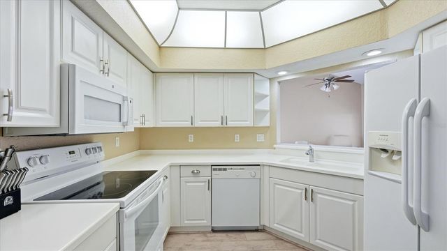 7527 MARSH ORCHID CIRCLE, Bradenton, FL 34203