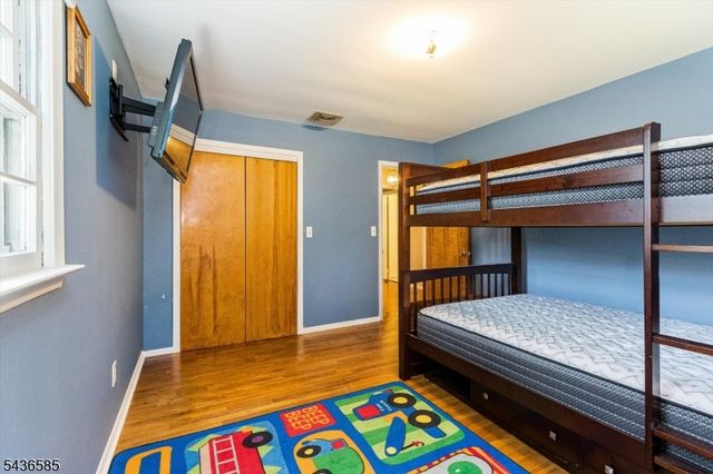 5 Pinewood Ter, Fairfield Twp., NJ 07004
