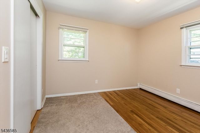 5 Pinewood Ter, Fairfield Twp., NJ 07004