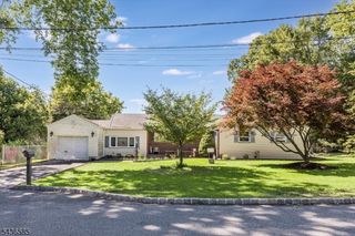 5 Pinewood Ter, Fairfield Twp., NJ 07004
