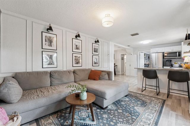 183 E PINE AVENUE, Longwood, FL 32750