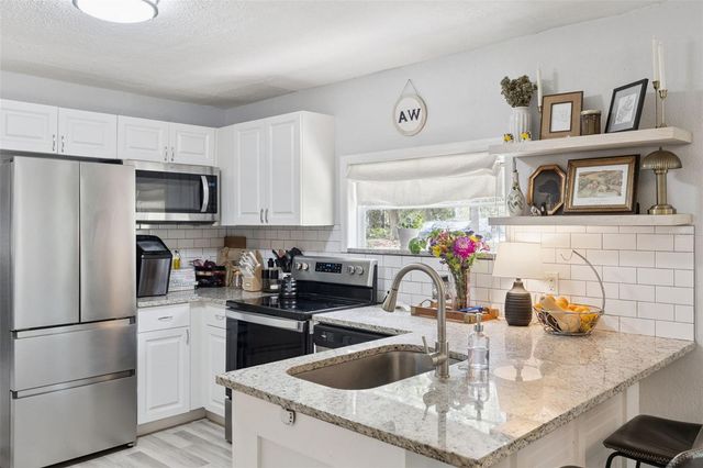 183 E PINE AVENUE, Longwood, FL 32750
