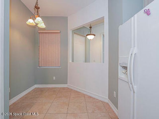 1835 Bridgepointe Circle 18, Vero Beach, FL 32967