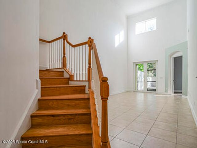 1835 Bridgepointe Circle 18, Vero Beach, FL 32967