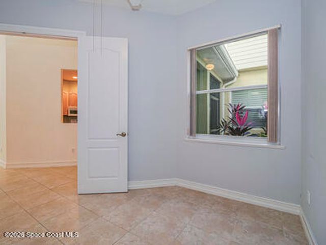 1835 Bridgepointe Circle 18, Vero Beach, FL 32967