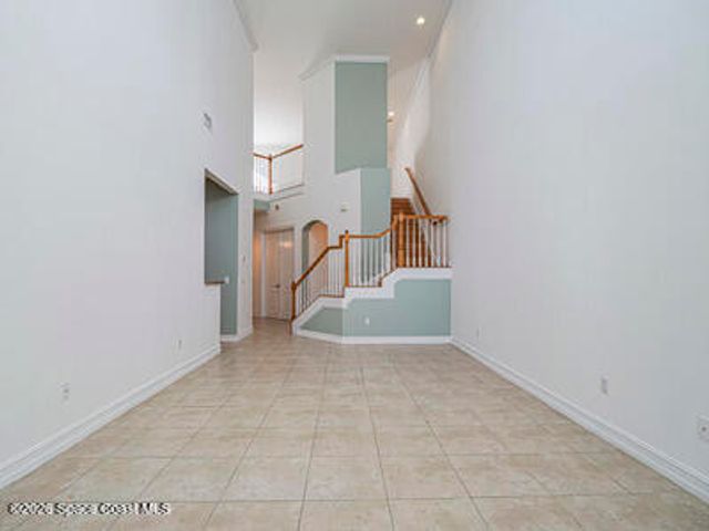 1835 Bridgepointe Circle 18, Vero Beach, FL 32967