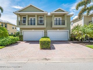 1835 Bridgepointe Circle 18, Vero Beach, FL 32967