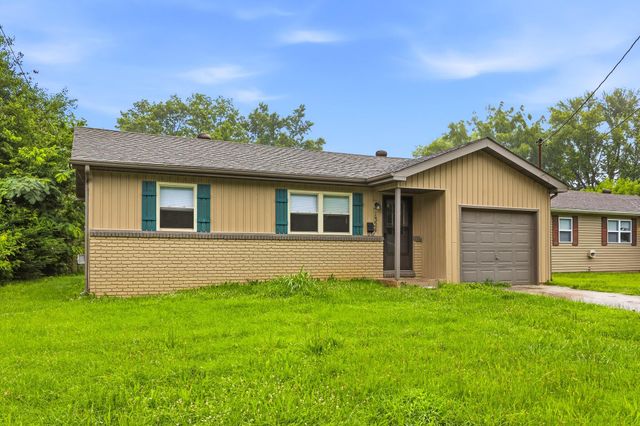 1324 S Estate Avenue, Springfield, MO 65804