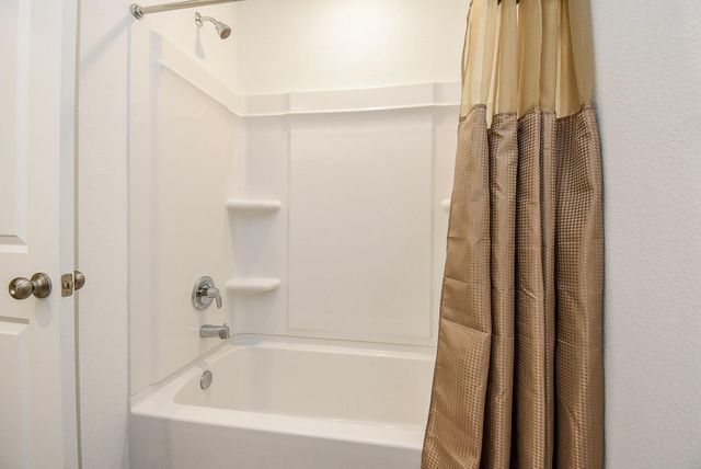 2317 Graycliff Estate Lane, League City, TX 77573