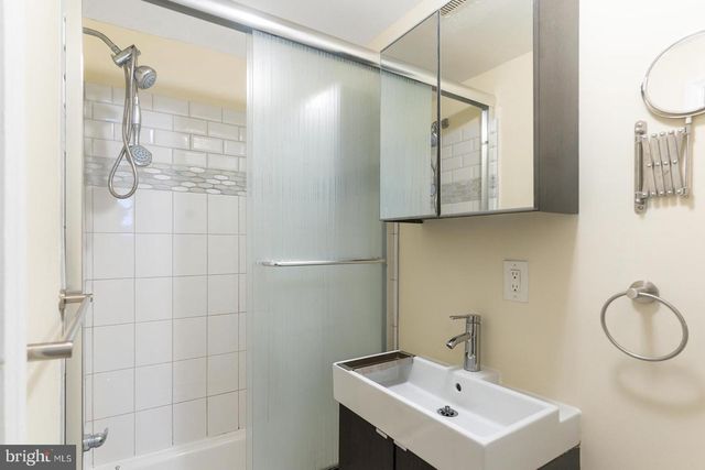 1343 E HEWSON ST, Philadelphia, PA 19125