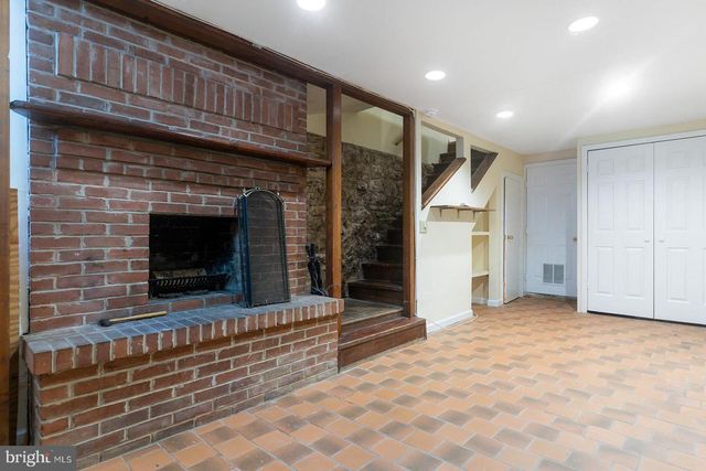 1343 E HEWSON ST, Philadelphia, PA 19125