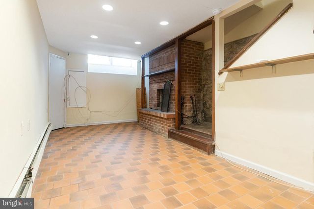 1343 E HEWSON ST, Philadelphia, PA 19125