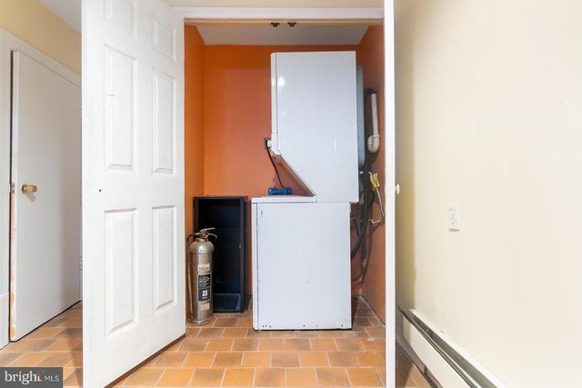 1343 E HEWSON ST, Philadelphia, PA 19125