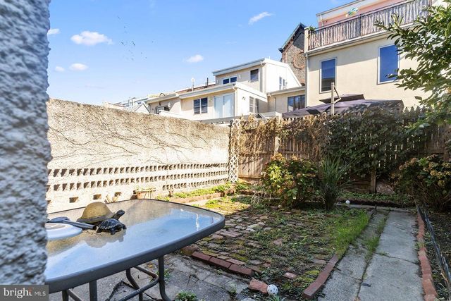 1343 E HEWSON ST, Philadelphia, PA 19125