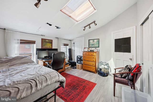 1343 E HEWSON ST, Philadelphia, PA 19125