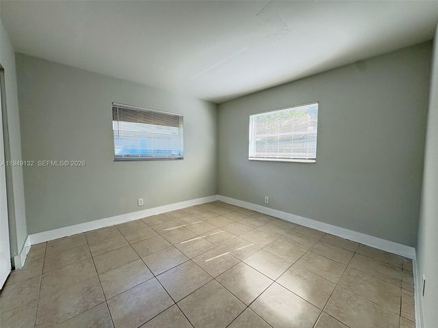3960 NW 30th Ter 4, Lauderdale Lakes, FL 33309