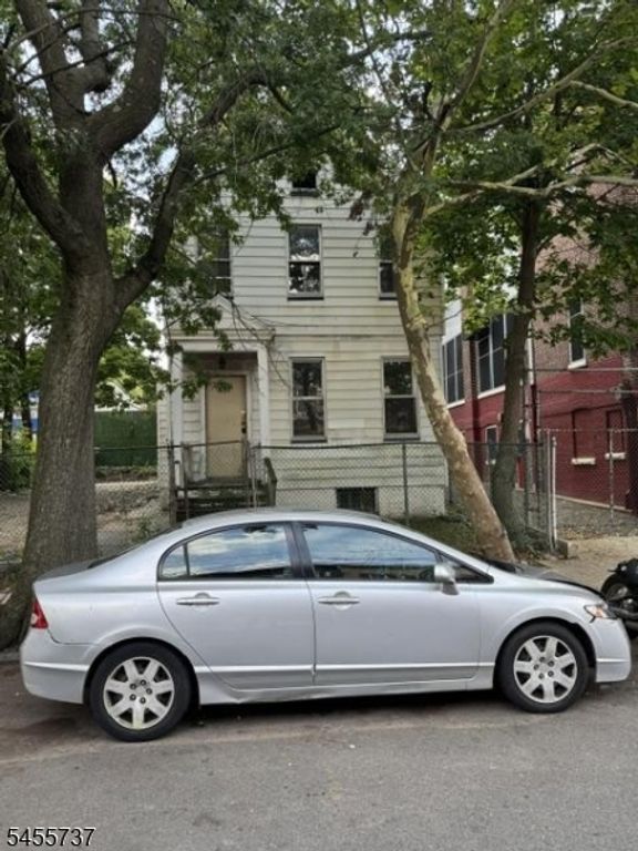 36 Sunset Ave, Newark City, NJ 07106 — photo 2