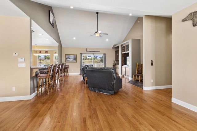 6554 Usher Dr, Valley Springs, CA 95252