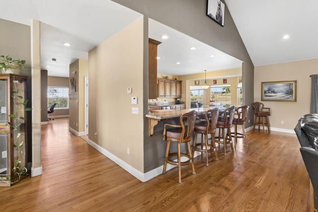 6554 Usher Dr, Valley Springs, CA 95252