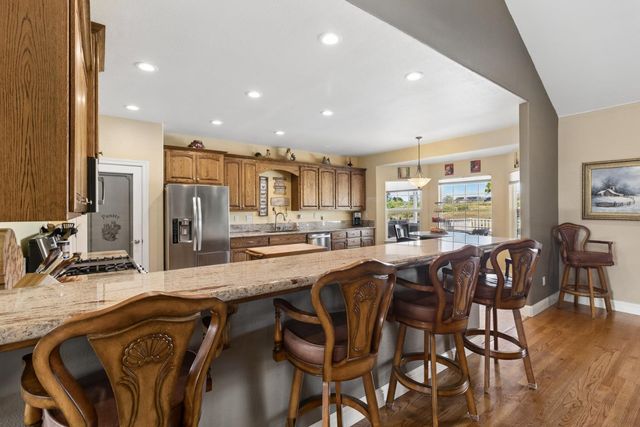 6554 Usher Dr, Valley Springs, CA 95252