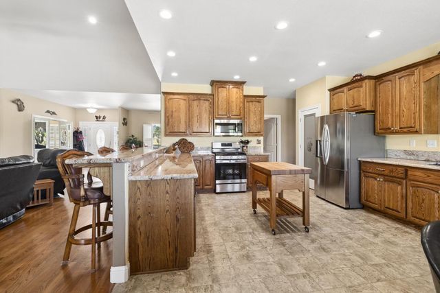 6554 Usher Dr, Valley Springs, CA 95252