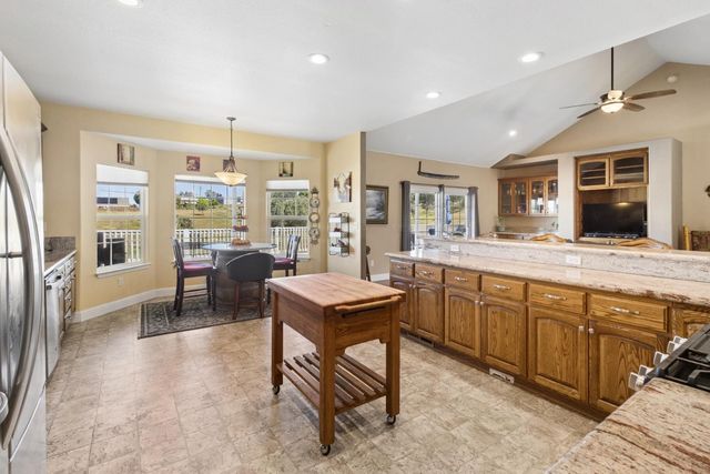 6554 Usher Dr, Valley Springs, CA 95252