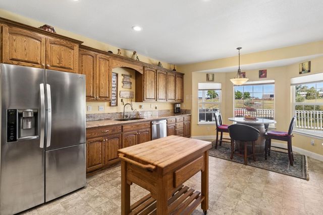 6554 Usher Dr, Valley Springs, CA 95252
